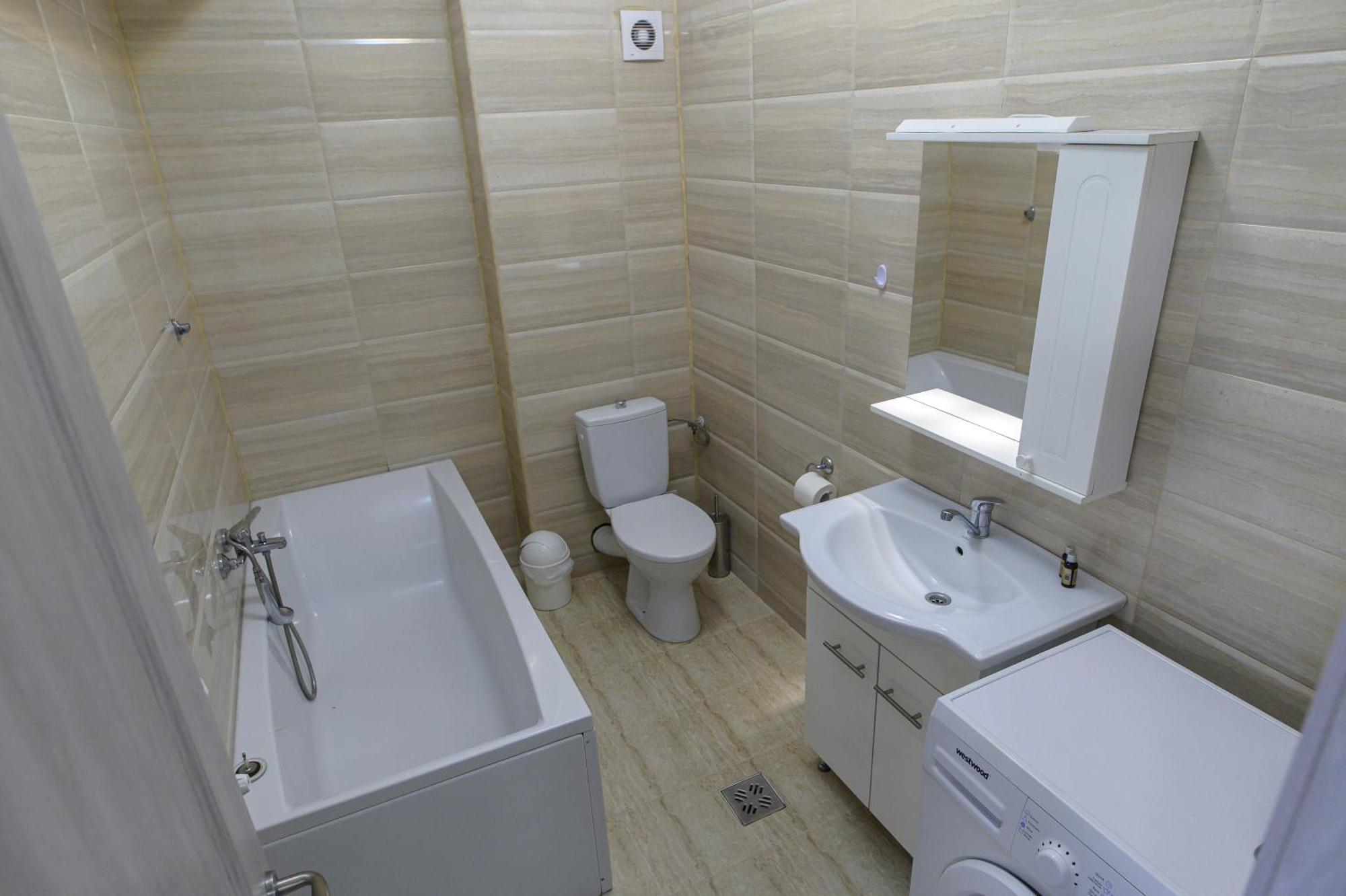 Summerland Happy Blue Apartments Mamaia Exterior photo